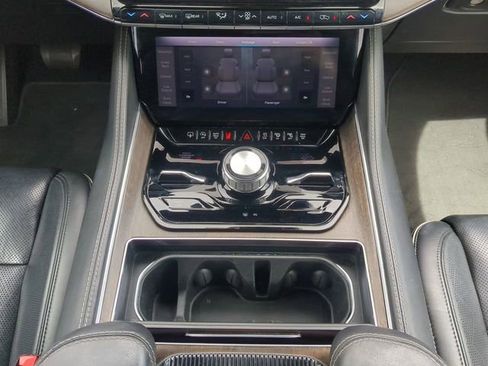 Certified 2023 Jeep Grand Wagoneer Series II AWD/4WD image 23