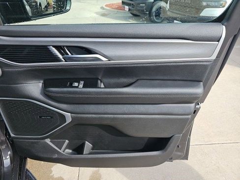 New 2026 Jeep Grand Wagoneer 4WD image 14