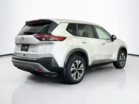 Used 2023 Nissan Rogue SV AWD/4WD image 9