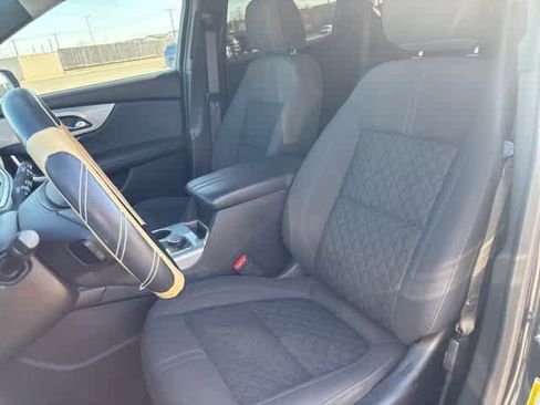 Used 2021 Chevrolet Blazer LT image 21