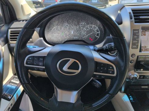 Used 2020 Lexus GX 460 Premium w/ Premium Package AWD/4WD image 14
