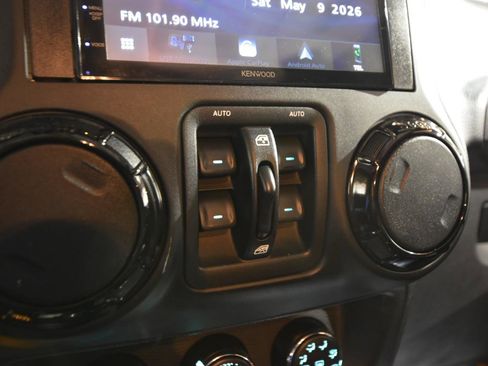 Used 2014 Jeep Wrangler Unlimited Sahara AWD/4WD image 26