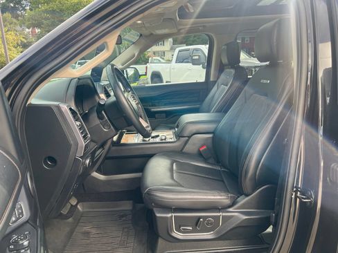Certified 2019 Ford Expedition Platinum AWD/4WD image 25