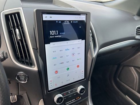 Certified 2024 Ford Edge ST-Line image 12