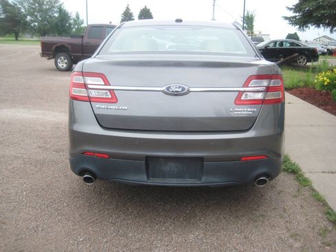 Used 2013 Ford Taurus Limited FWD image 4