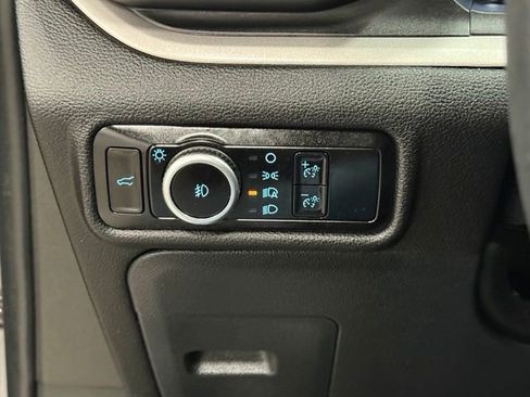 Used 2023 Ford Explorer XLT w/ Equipment Group 202A AWD/4WD image 15