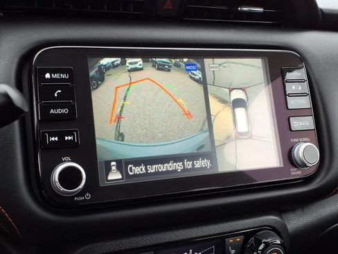 Used 2022 Nissan Kicks SR FWD image 24