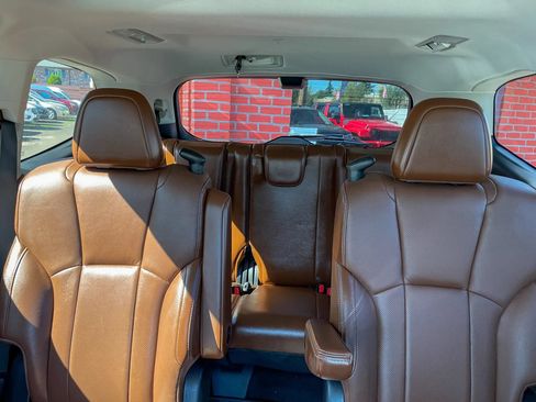Used 2020 Subaru Ascent Touring AWD/4WD image 46