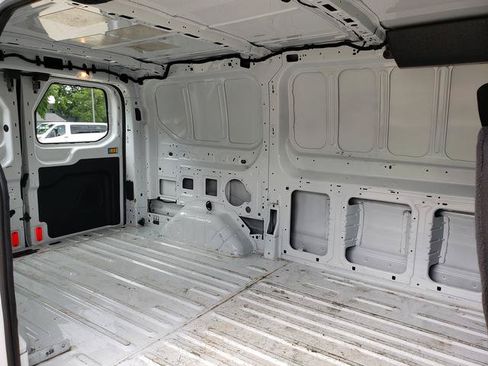 Used 2016 Ford Transit 250 130 Low Roof RWD image 13
