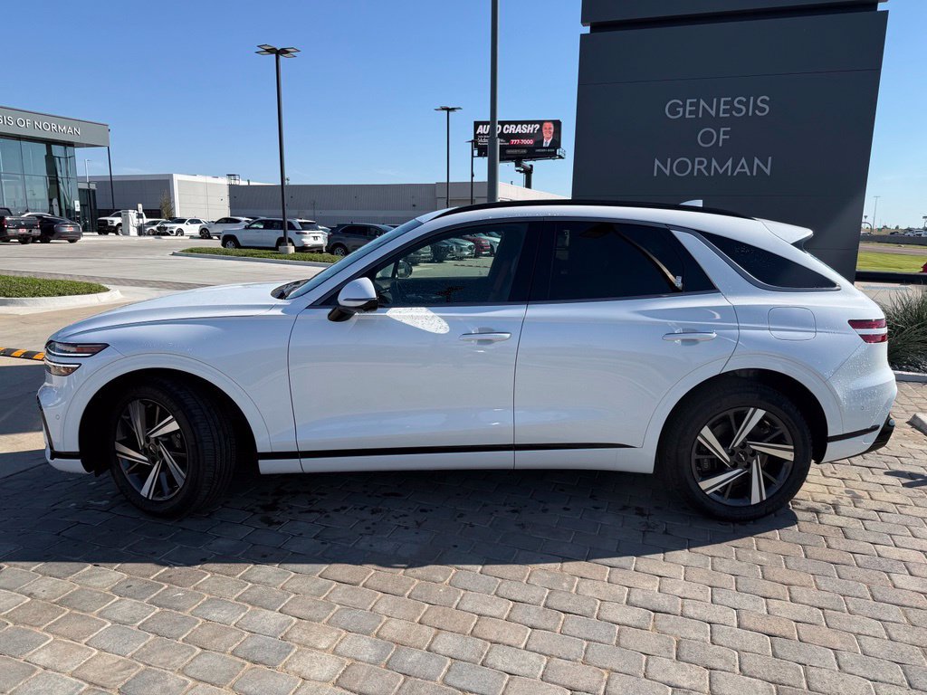 Used 2026 Genesis GV70 3.5T Sport Advanced AWD/4WD image 2