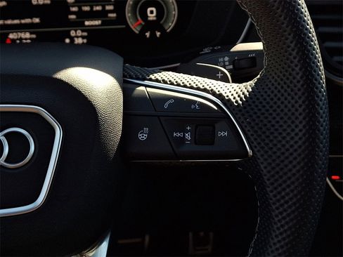 Certified 2023 Audi SQ5 Premium Plus w/ Premium Plus Package image 25