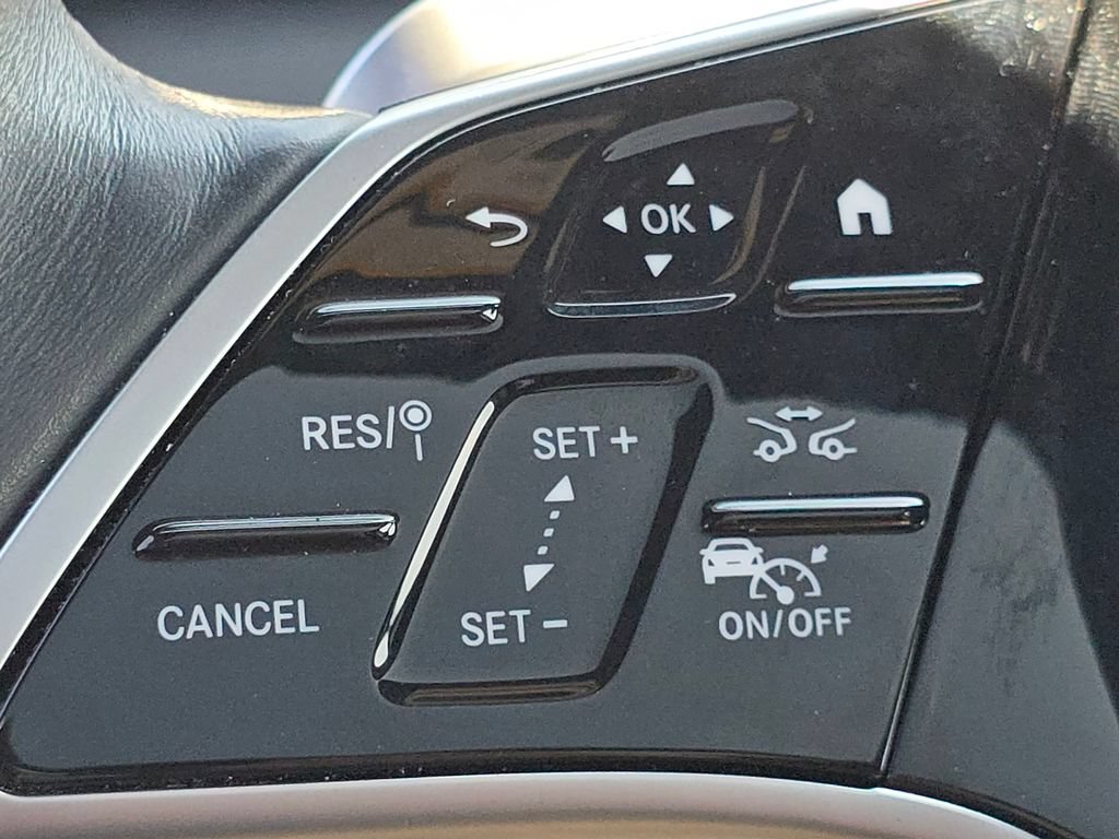 Certified 2024 Mercedes-Benz GLS 450 4MATIC image 4