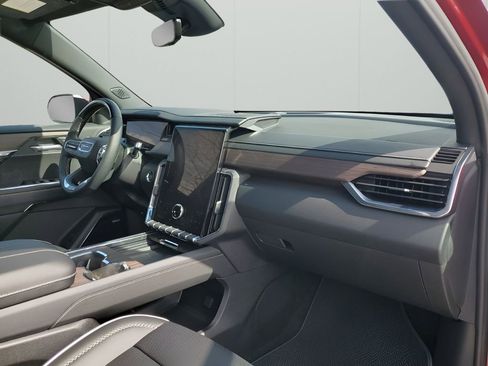 New 2026 GMC Acadia Denali w/ Super Cruise Package image 14