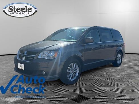 Used 2019 Dodge Grand Caravan SXT image 1