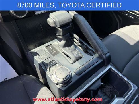 Certified 2025 Toyota Tacoma SR5 AWD/4WD image 28