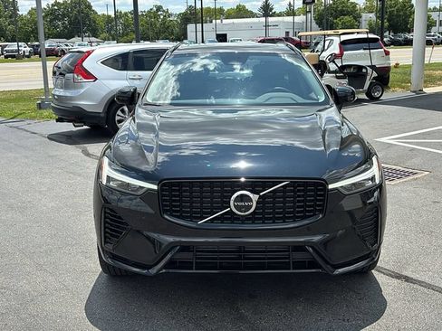 Certified 2025 Volvo XC60 T8 Plus w/ Protection Package Premier AWD/4WD image 5