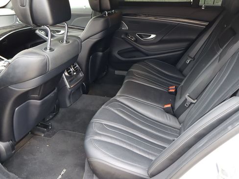 Used 2019 Mercedes-Benz S 63 AMG S 4MATIC Sedan image 6