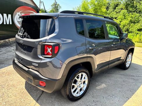Used 2022 Jeep Renegade Latitude w/ Convenience Group AWD/4WD image 7