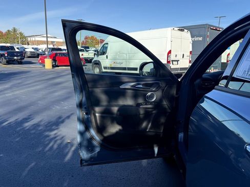 Used 2023 Dodge Hornet GT Plus image 9