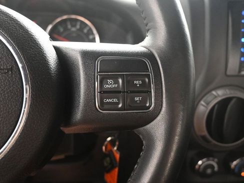 Used 2016 Jeep Wrangler Sport w/ Quick Order Package 24S AWD/4WD image 12