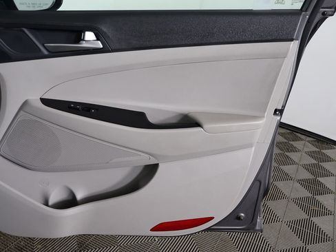 Used 2020 Hyundai Tucson SE FWD image 18
