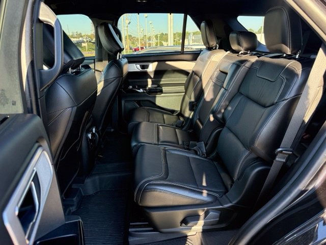 Used 2022 Ford Explorer ST w/ Equipment Group 401A AWD/4WD image 18