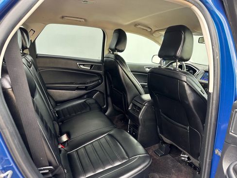 Used 2020 Ford Edge SEL w/ Convenience Package image 25