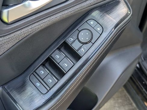 Used 2023 Nissan Rogue SV FWD image 24