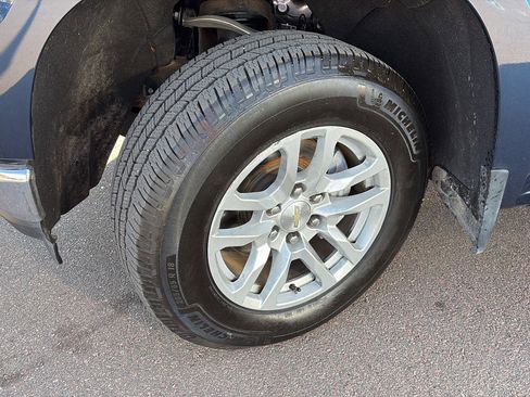 Used 2021 Chevrolet Silverado 1500 LT image 9