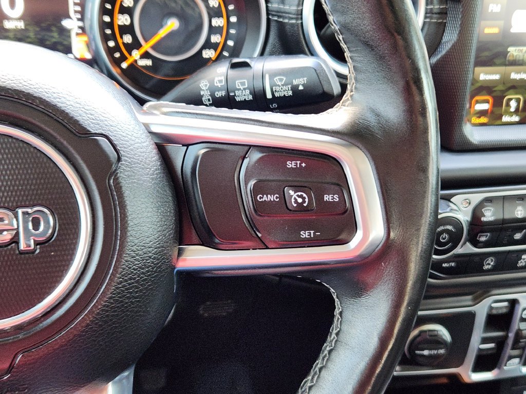 Used 2018 Jeep Wrangler Unlimited Sahara AWD/4WD image 19