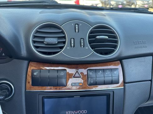Used 2005 Mercedes-Benz CLK 500 Cabriolet image 21