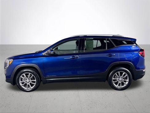 Used 2023 GMC Terrain SLT image 9