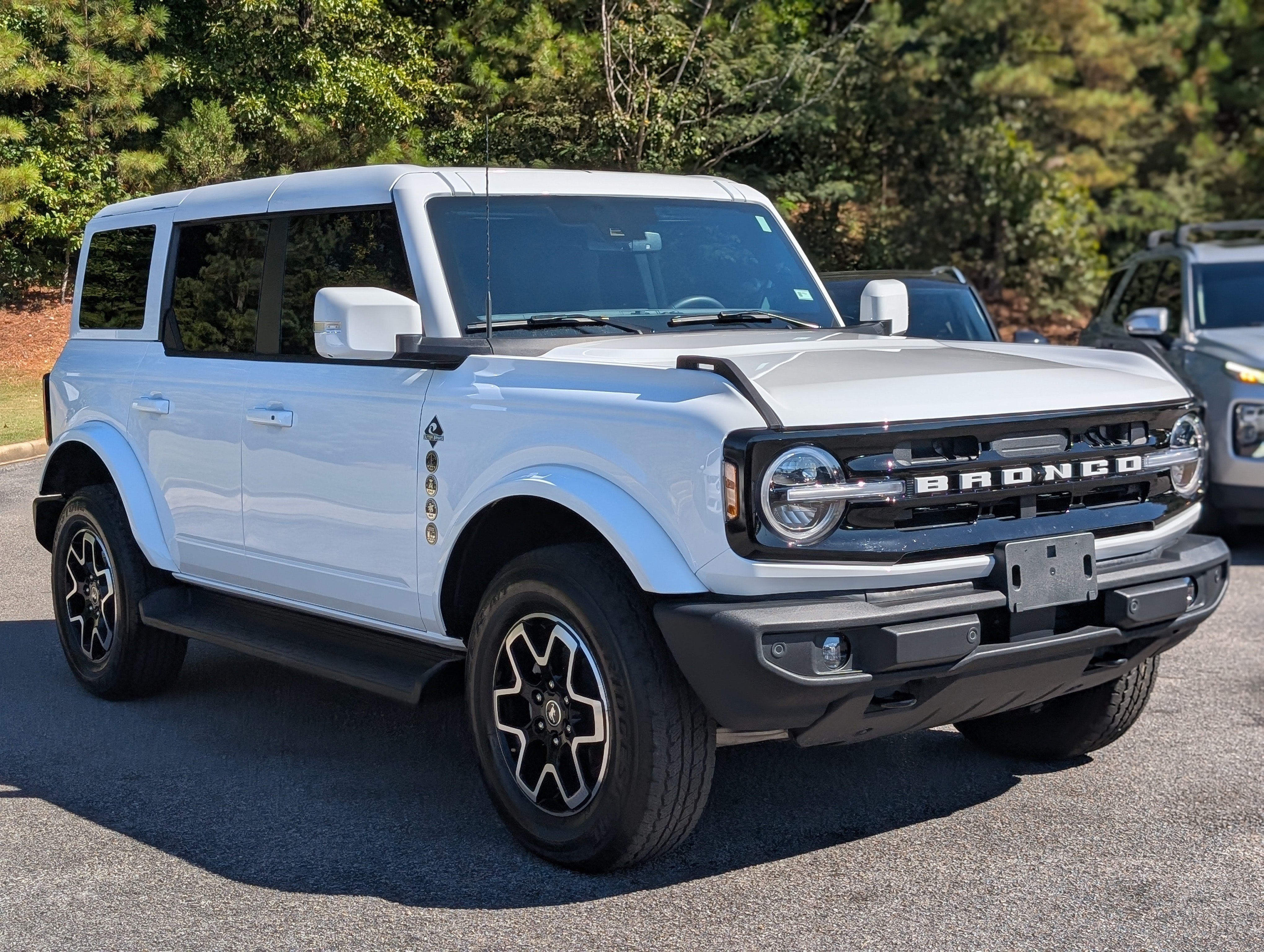 Used 2025 Ford Bronco Outer Banks AWD/4WD image 11