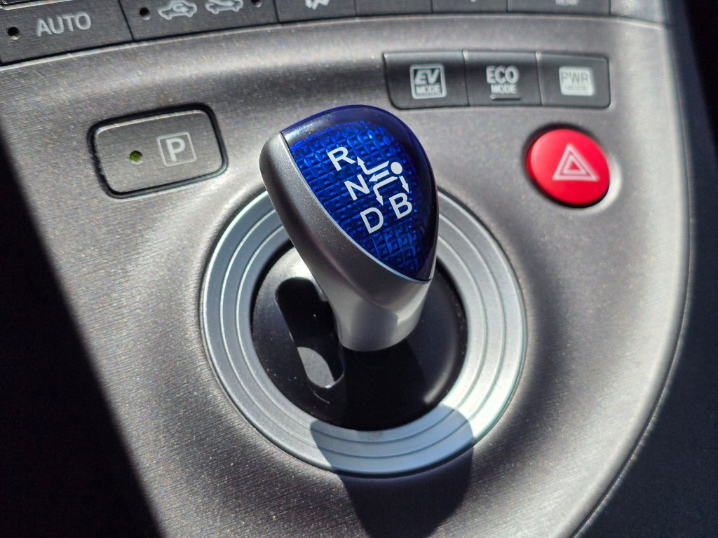 Used 2015 Toyota Prius Two FWD image 12