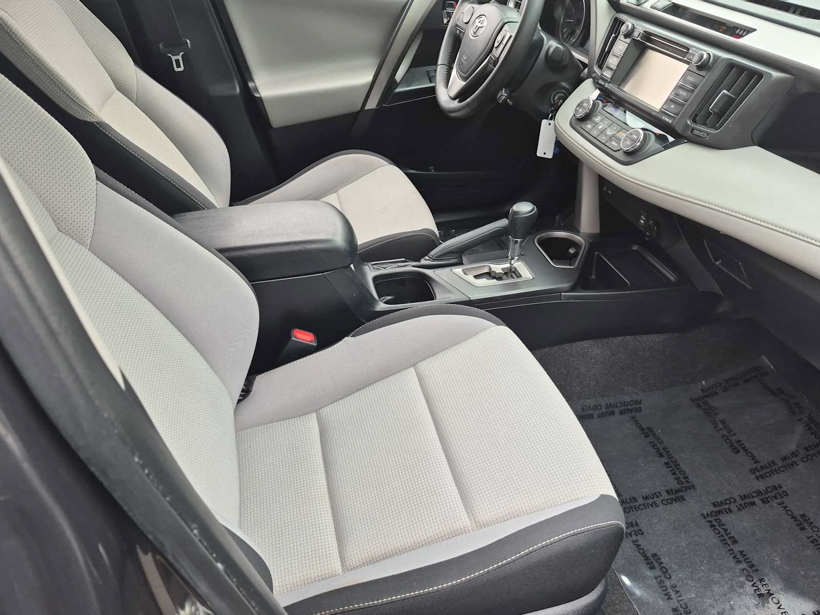 Used 2017 Toyota RAV4 XLE w/ Plus Special Value Package AWD/4WD image 21
