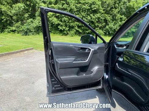 Used 2024 Toyota RAV4 LE AWD/4WD image 13
