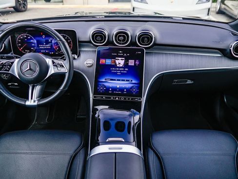 Used 2025 Mercedes-Benz C 300 4MATIC Sedan image 12