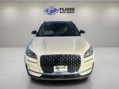 New 2026 Lincoln Corsair Reserve image 2