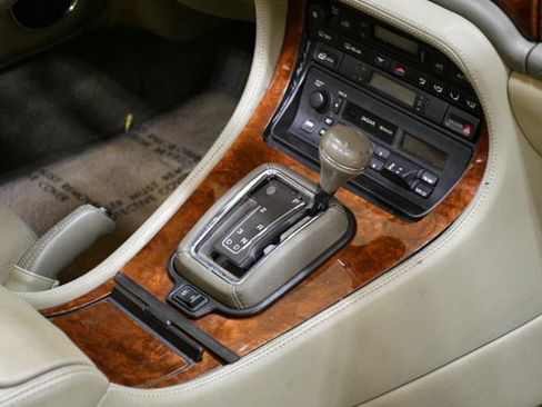 Used 1997 Jaguar XJ6 RWD image 57