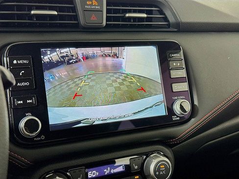 New 2025 Nissan Versa SR w/ Trunk Package image 15