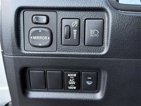 Used 2022 Toyota 4Runner TRD Off-Road image 23