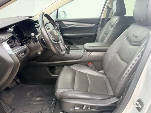 Used 2019 Cadillac XT5 Luxury AWD/4WD image 12