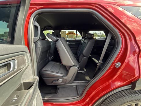 Used 2025 Ford Explorer ST-Line w/ Premium Package AWD/4WD image 25