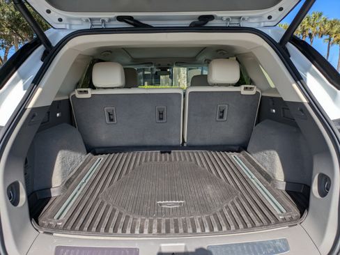 Certified 2023 Cadillac XT5 Premium Luxury image 11