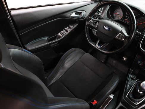 Used 2018 Ford Focus RS image 20