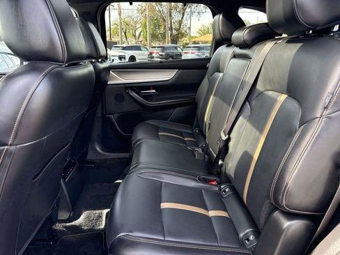 Used 2025 MAZDA CX-70 3.3 Turbo S w/ Premium Package image 12