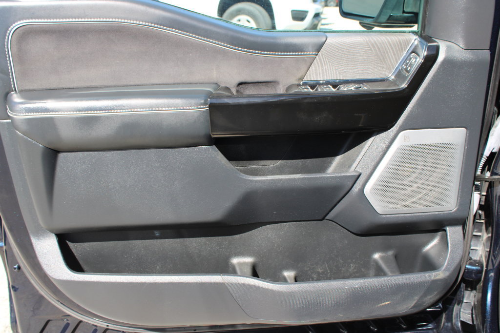 Used 2023 Ford F150 Lightning Platinum AWD/4WD image 31