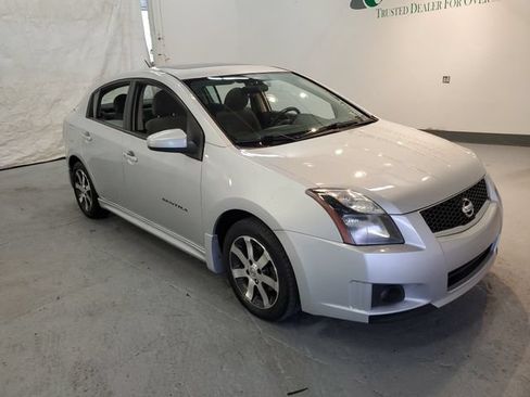 Used 2012 Nissan Sentra 2.0 SR w/ Special Edition Pkg FWD image 8