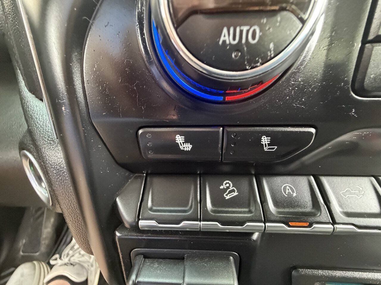 Used 2019 Chevrolet Silverado 1500 LT w/ True North Edition AWD/4WD image 27