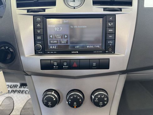 Used 2008 Chrysler Sebring Touring w/ Electronics Convenience Group FWD image 22